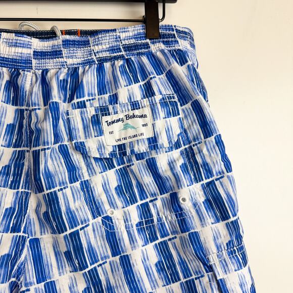 Tommy Bahama Baja Tasmania Tiles Swim Trunks Blue White - M - Picture 5 of 9